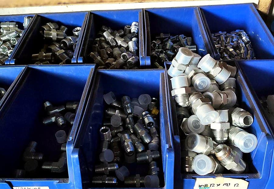Pilihan fitting dan adaptor selang di toko